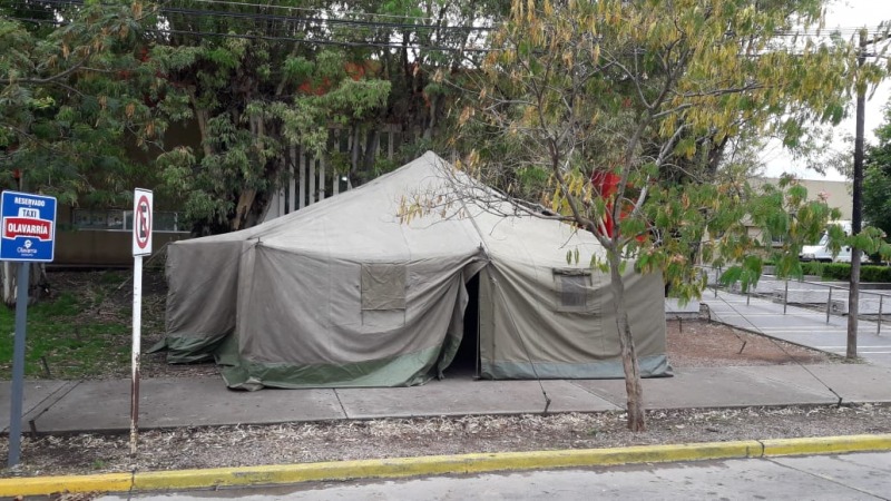 Instalaron una carpa de triaje en la entrada del Hospital Municipal